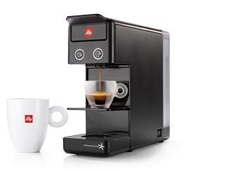 illy Y3.2 coffee maker and espresso maker made in Italy
